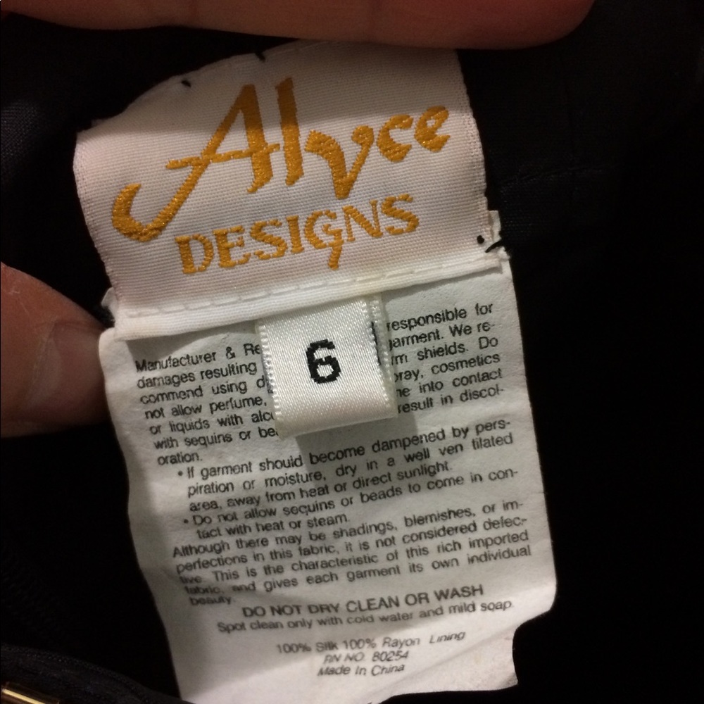 Alyce Black and Gold beaded Elegant evening dress - Picture 6 of 8